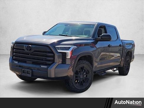 Used 2022 Toyota Tundra SR5 image 1
