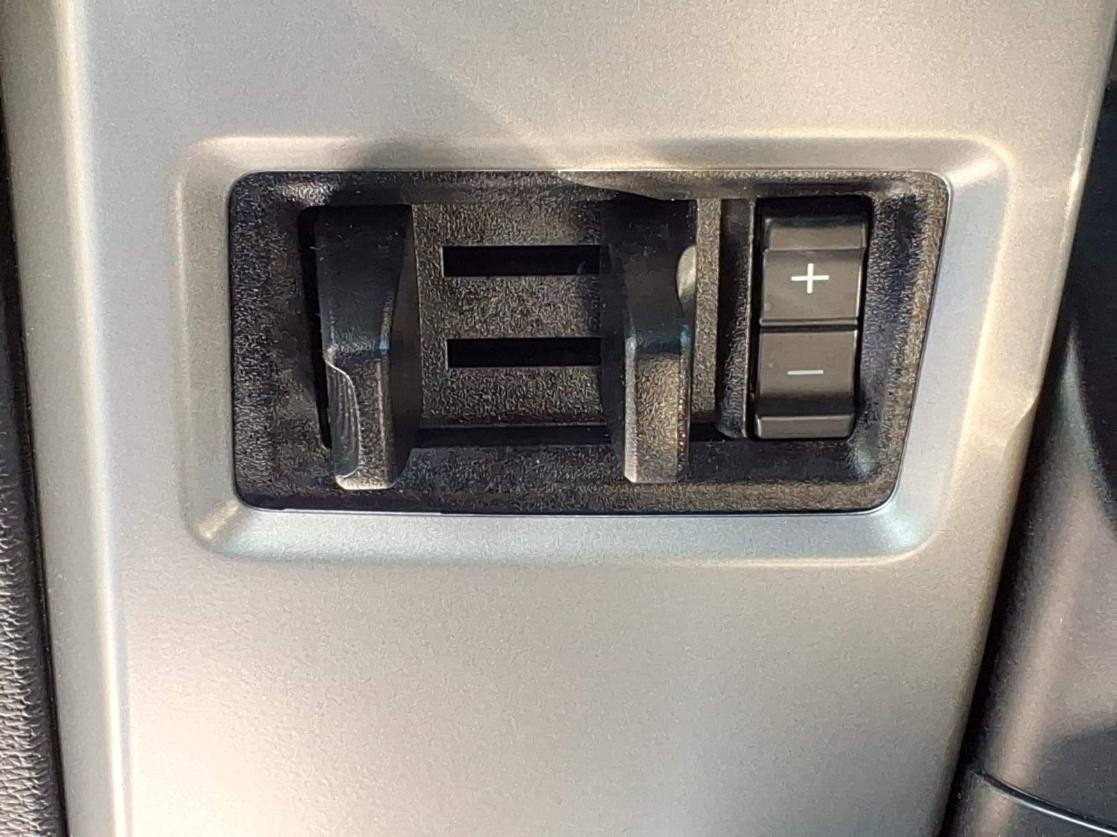 Used 2021 Ford F350 Lariat AWD/4WD image 24