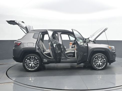 Used 2022 Jeep Compass Limited w/ Elite Group image 25