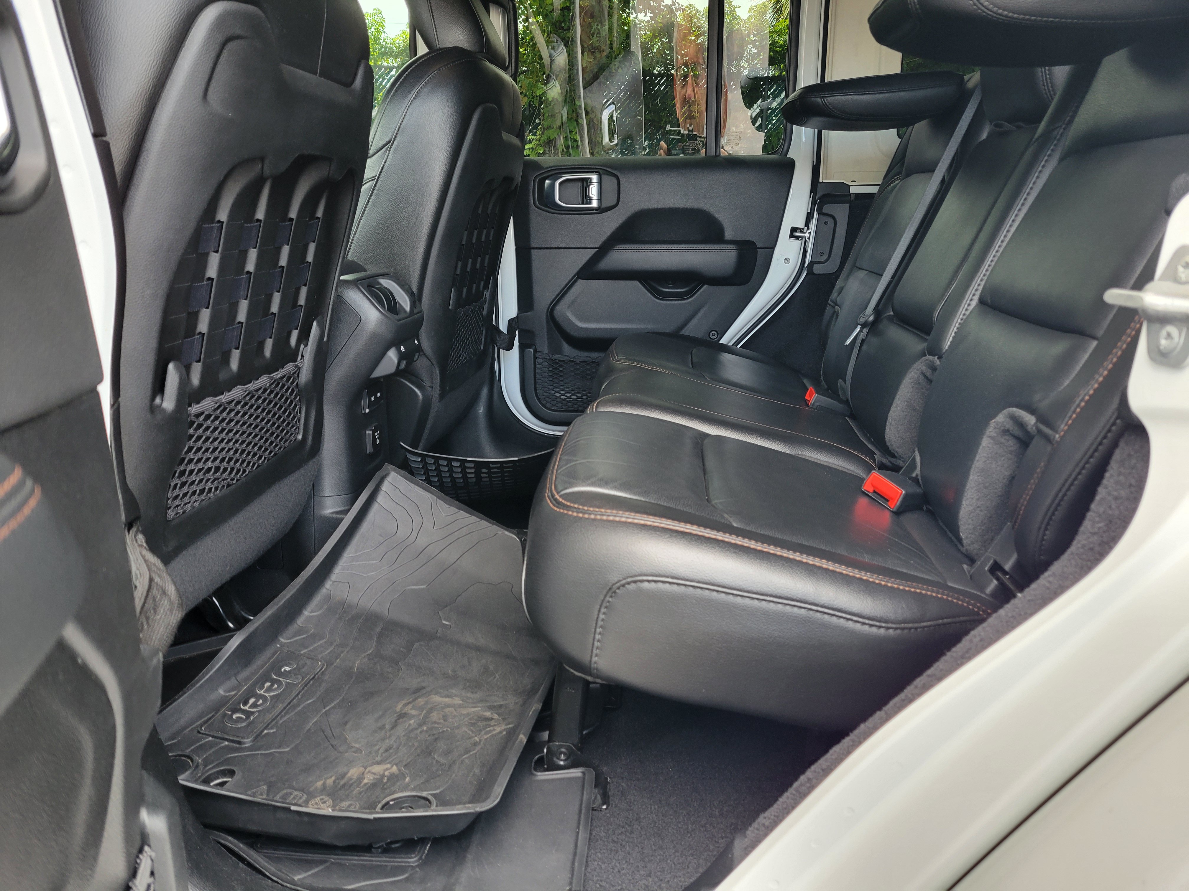 Used 2021 Jeep Wrangler Unlimited Rubicon AWD/4WD image 33