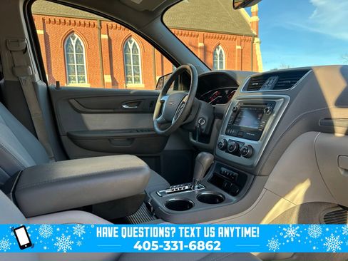 Used 2016 GMC Acadia SLE image 23