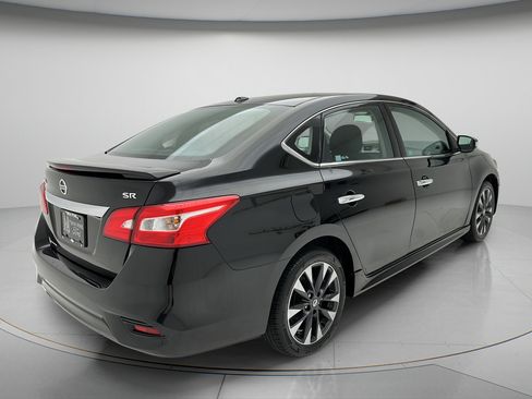 Used 2017 Nissan Sentra SR FWD image 5