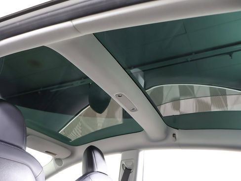 Used 2018 Tesla Model 3 Long Range image 21