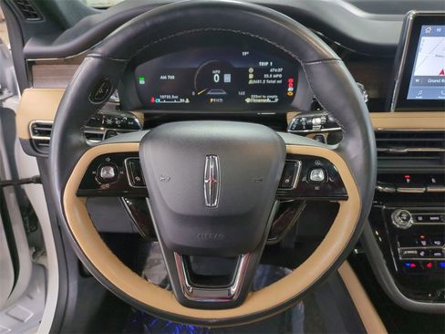 Used 2022 Lincoln Corsair Reserve w/ Equipment Group 201A image 19