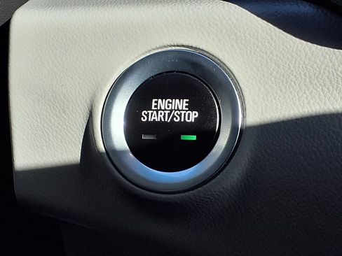 Used 2020 GMC Terrain SLT w/ Preferred Package AWD/4WD image 9