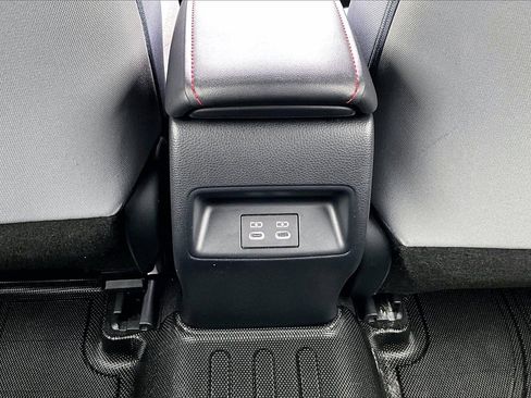 Used 2024 Toyota Corolla LE image 14