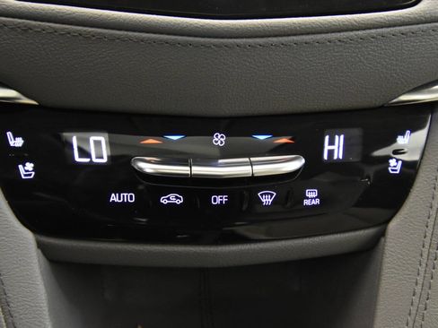 Used 2020 Cadillac XT5 Premium Luxury image 21