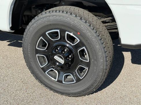 New 2026 Ford F350 Platinum image 4