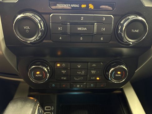 Used 2019 Ford F150 Lariat AWD/4WD image 15