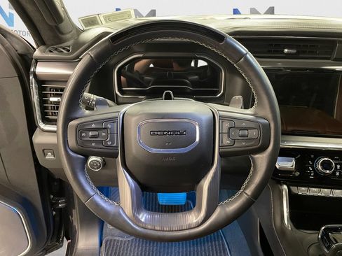 Used 2025 GMC Sierra 1500 Denali Ultimate AWD/4WD image 12