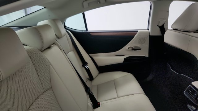 Used 2025 Lexus ES 350 w/ Premium Package FWD image 37