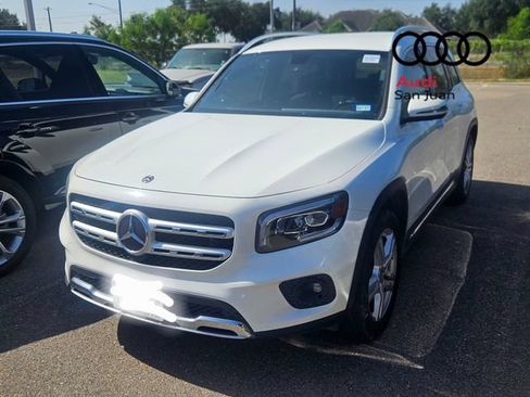 Used 2020 Mercedes-Benz GLB 250 image 3