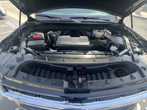 Used 2022 Chevrolet Tahoe LT w/ LT Signature Plus Package image 30