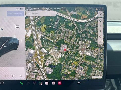 Used 2025 Tesla Model 3 Long Range RWD image 18