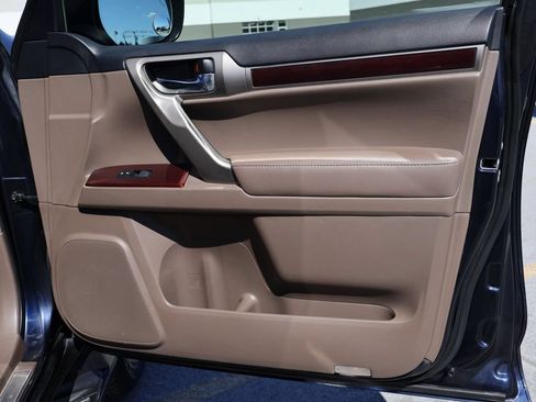 Used 2019 Lexus GX 460 Premium AWD/4WD image 12