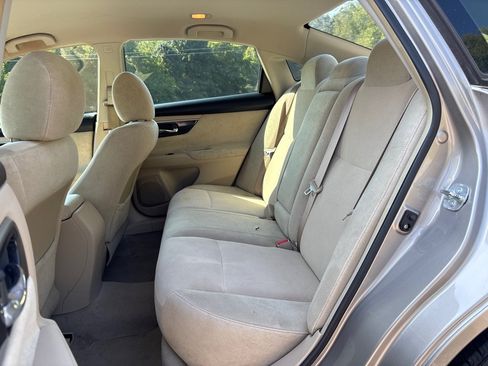 Used 2013 Nissan Altima 2.5 S FWD image 12