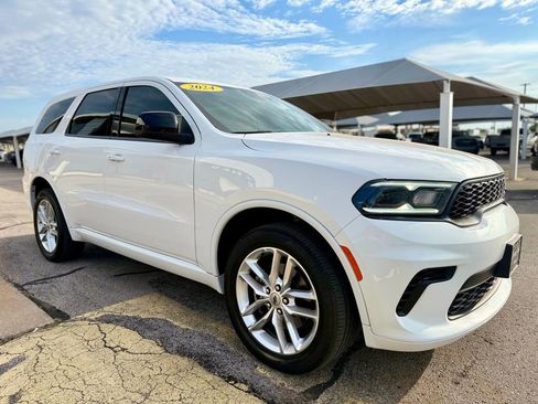 Used 2024 Dodge Durango GT AWD/4WD image 3