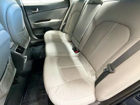 Used 2016 Kia Optima EX w/ Premium Package FWD image 13