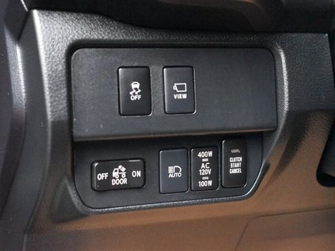 Used 2021 Toyota Tacoma TRD Pro AWD/4WD image 15