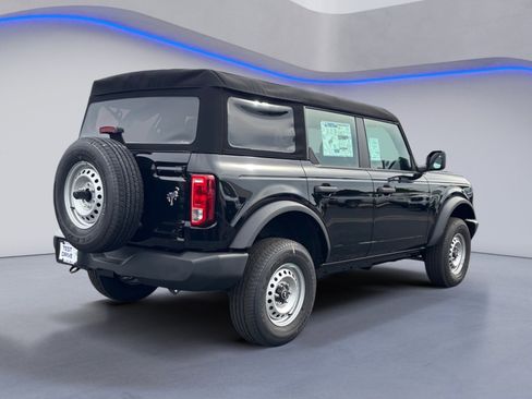 New 2025 Ford Bronco 4-Door image 10