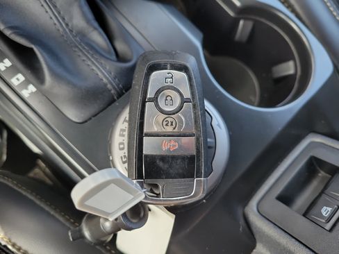 Used 2025 Ford Bronco Badlands AWD/4WD image 29