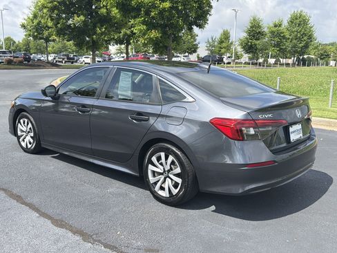 Used 2022 Honda Civic LX image 7