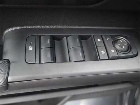 Used 2024 Toyota Tacoma SR5 image 11