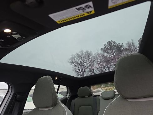 New 2025 Volvo EX30 Plus w/ Protection Package Premier AWD/4WD image 39