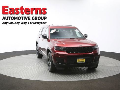 Used 2023 Jeep Grand Cherokee L Laredo image 51