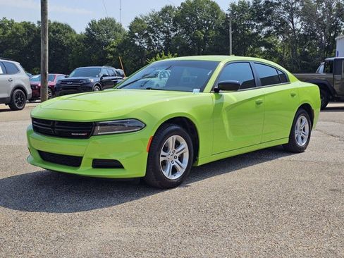 Used 2023 Dodge Charger SXT RWD image 1