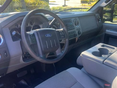 Used 2015 Ford F250 XLT w/ XLT Value Package image 19