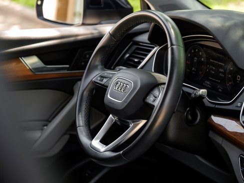 Used 2022 Audi Q5 2.0T Prestige w/ Prestige Package image 24