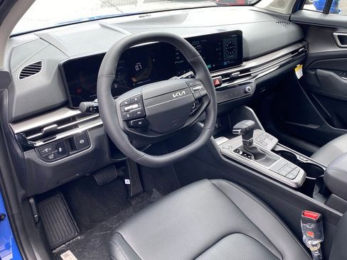 New 2026 Kia Sportage EX FWD image 13