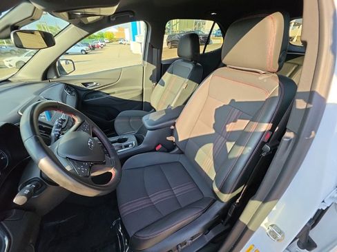 Used 2023 Chevrolet Equinox RS AWD/4WD image 23