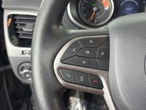 Used 2020 Jeep Cherokee Limited AWD/4WD image 30
