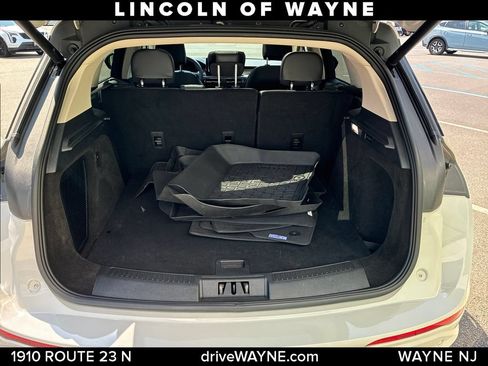 Certified 2023 Lincoln Corsair AWD w/ Equipment Group 101A image 7