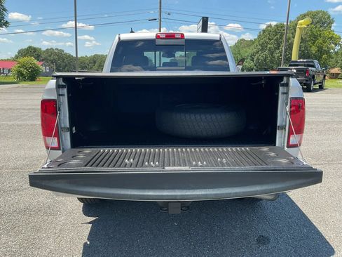 Used 2017 RAM 1500 Big Horn AWD/4WD image 44