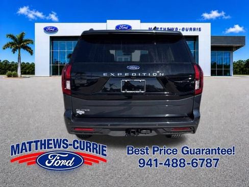 New 2026 Ford Expedition Active RWD image 5
