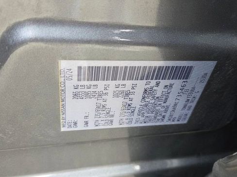 Used 2024 Nissan Rogue S image 6