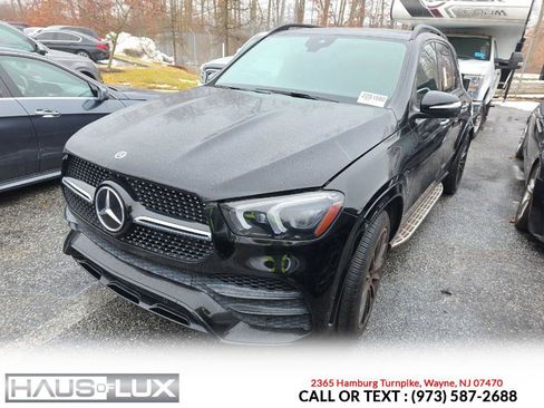 Used 2020 Mercedes-Benz GLE 350 4MATIC w/ AMG Line Exterior image 1