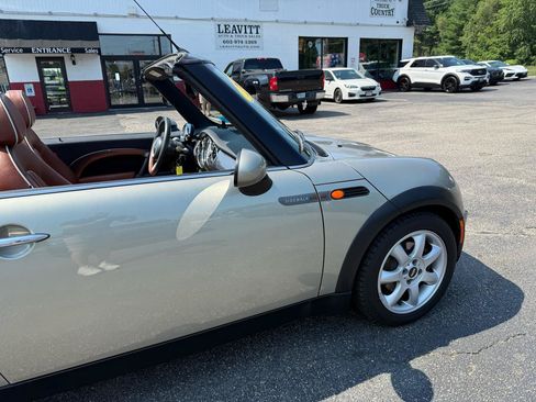 Used 2007 MINI Cooper Convertible FWD image 11