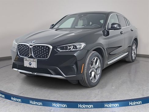 Certified 2025 BMW X4 xDrive30i image 1