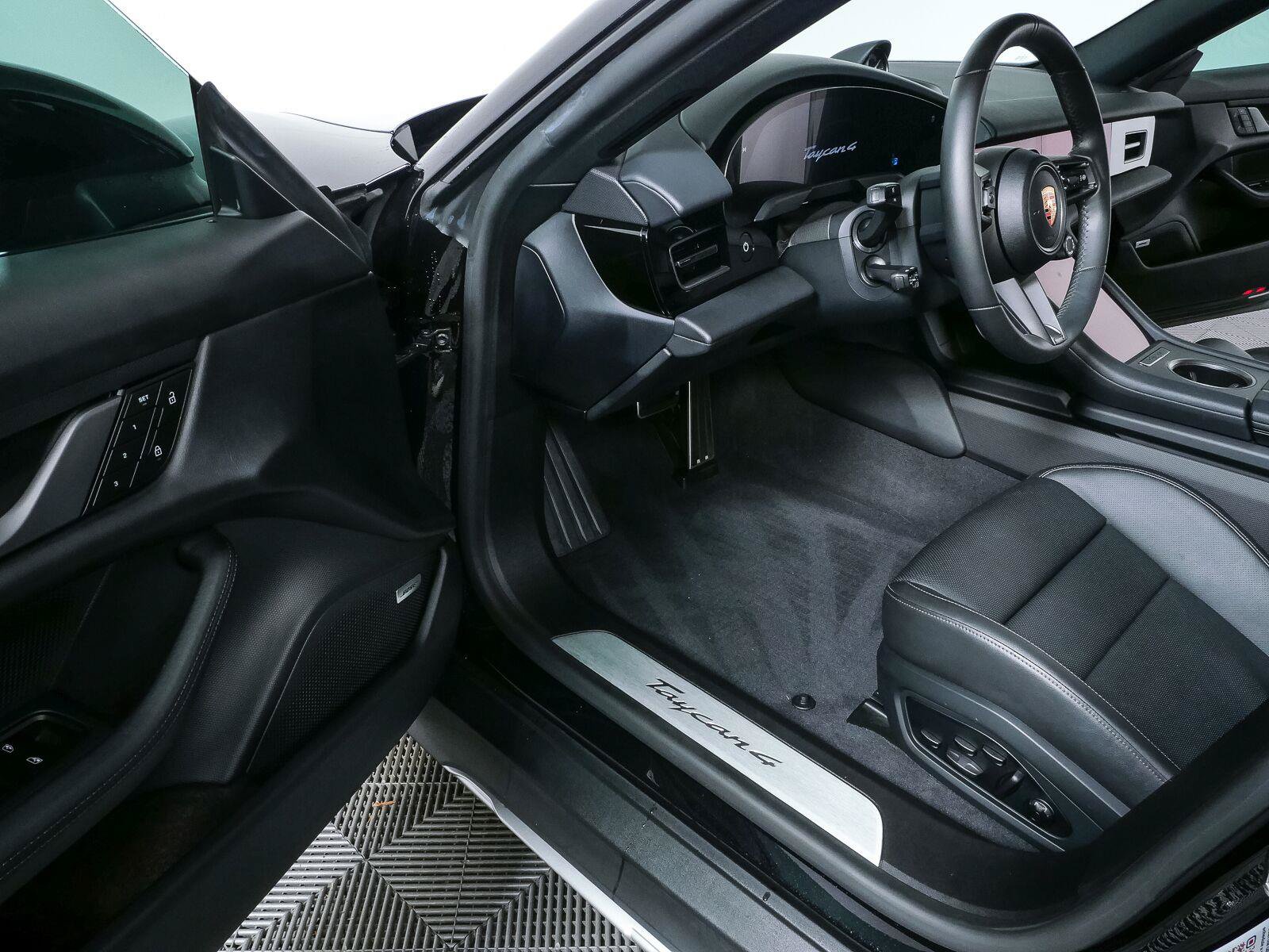 Certified 2025 Porsche Taycan 4 Cross Turismo AWD/4WD image 8