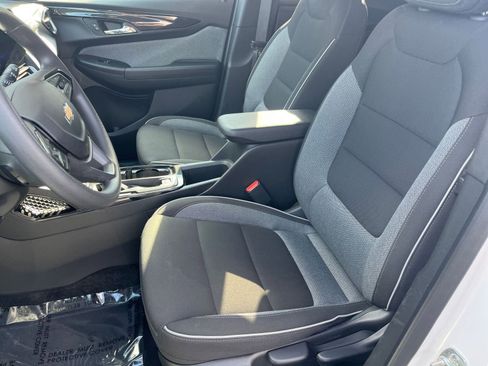 Used 2025 Chevrolet TrailBlazer LT image 32