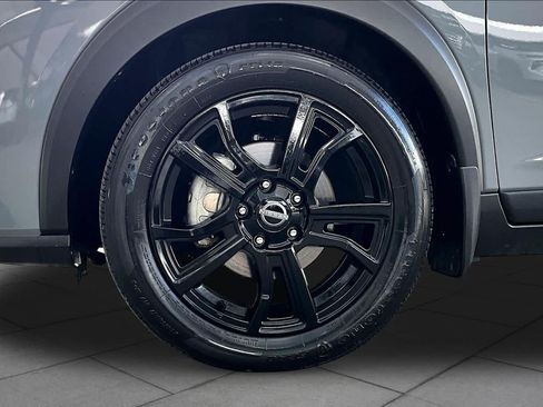 Certified 2024 Nissan Kicks SR w/ SR Premium Package FWD image 11
