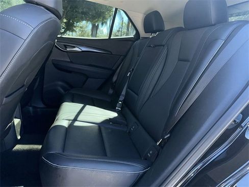 Used 2023 Buick Envision Essence image 27