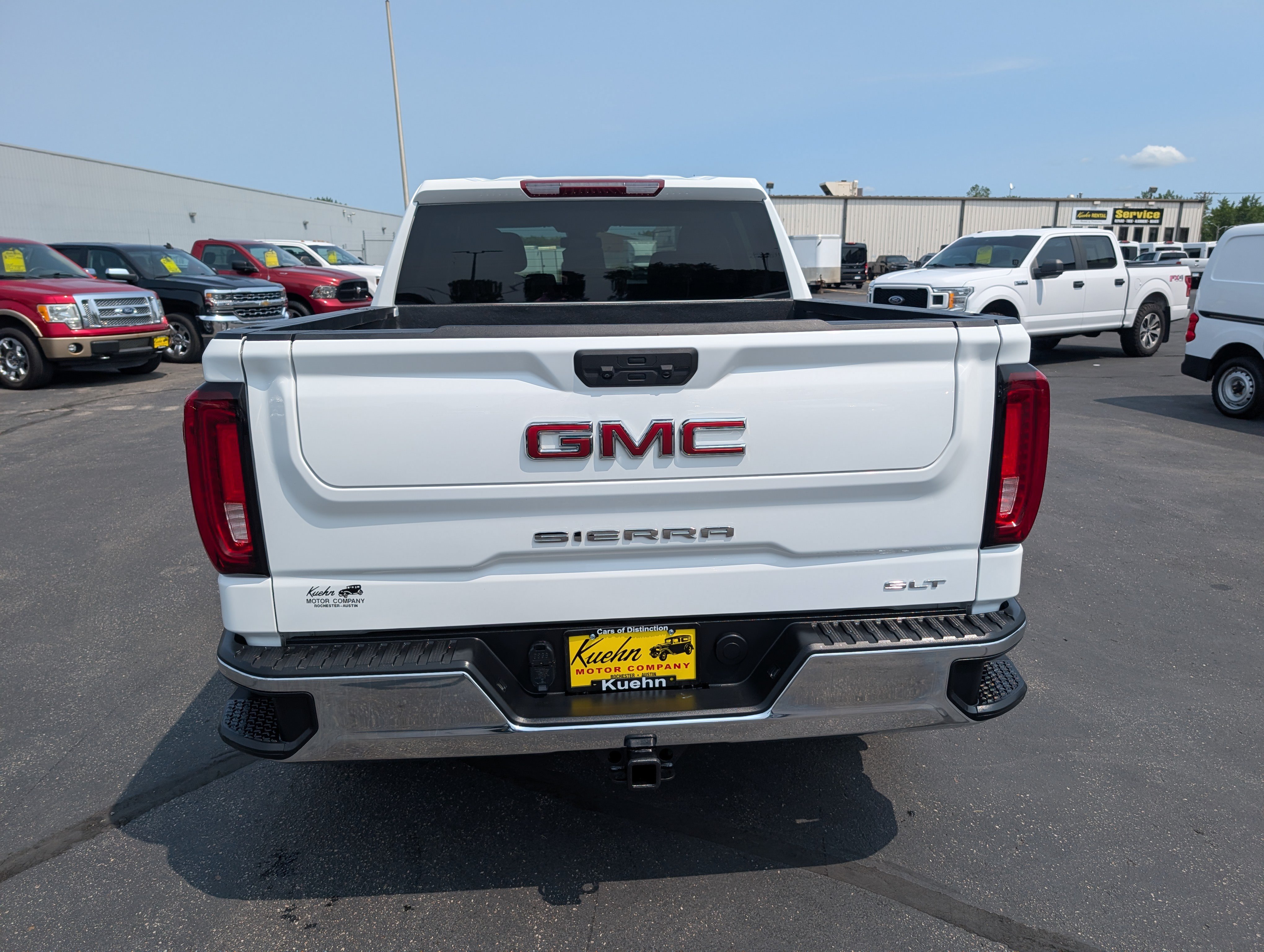 Used 2025 GMC Sierra 1500 SLT AWD/4WD image 7