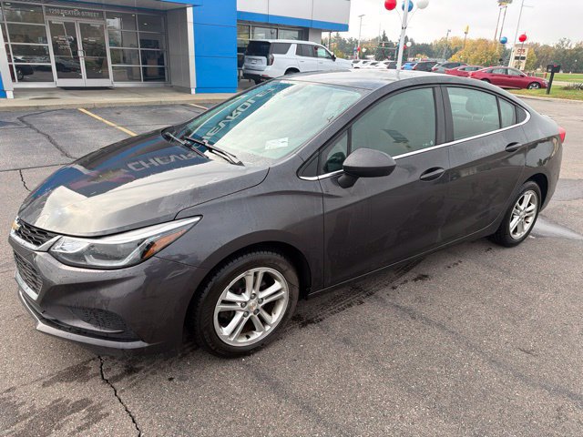 Used 2016 Chevrolet Cruze LT FWD image 2