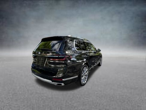 Used 2025 BMW X7 xDrive40i AWD/4WD image 7