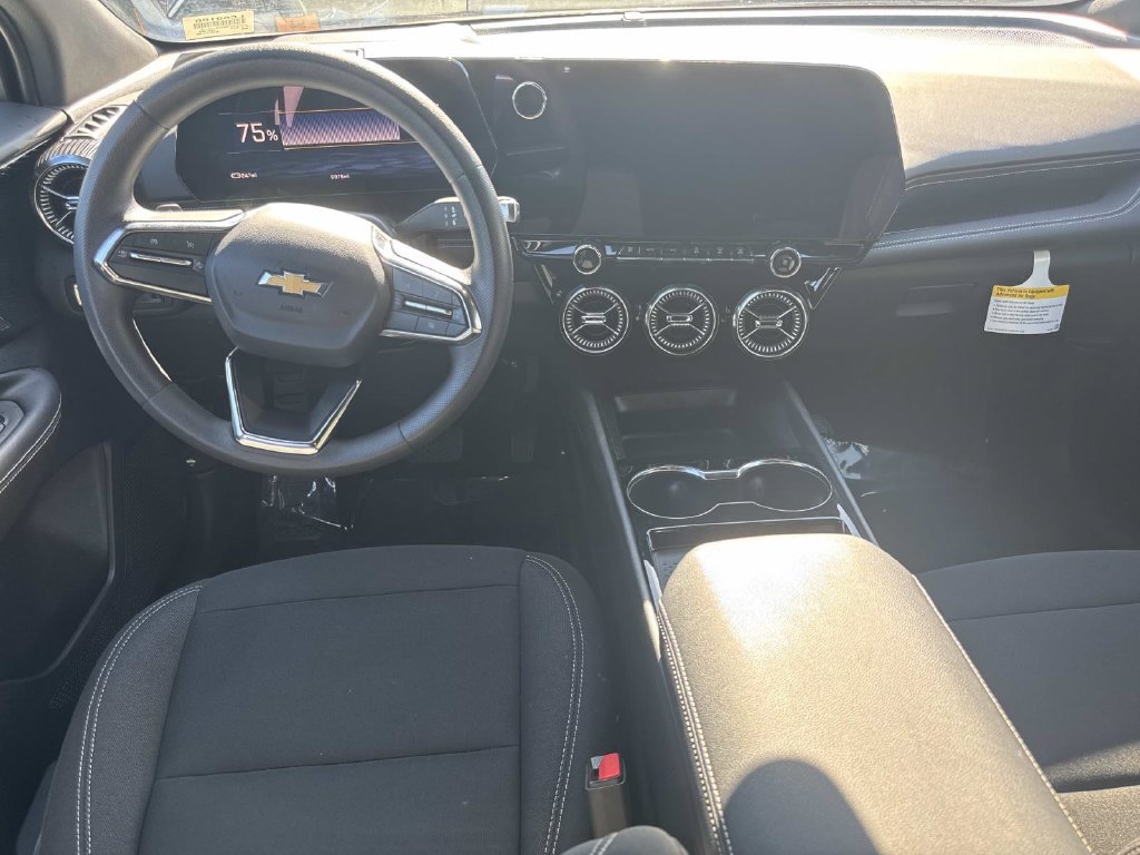 Used 2026 Chevrolet Blazer EV LT FWD image 8